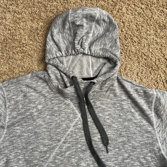 EUC Men’s Adidas Gray Heathered Short Sleeve Hoodie Pullover Size XXL - Picture 2 of 8